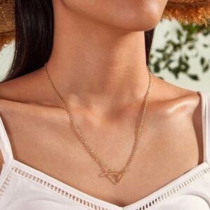 3/$30 💛 Triangle Pendant Necklace